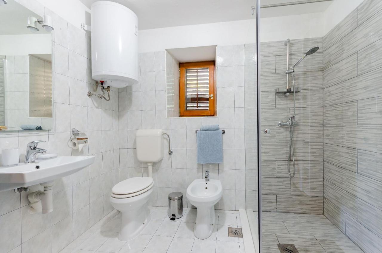 Apartment Josip Plomin Exterior foto